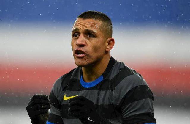  曼城旧将反戈一击，助弱旅终结蓝月不败  