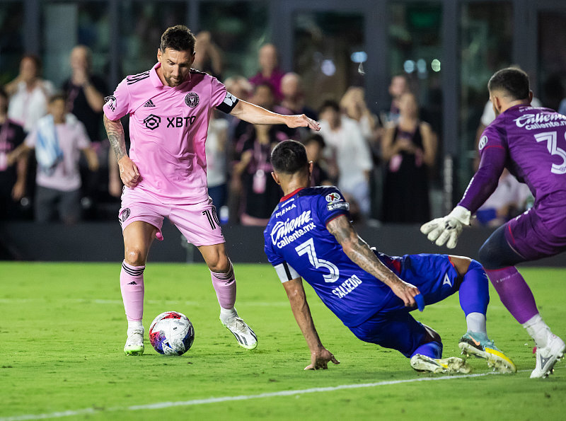  威尼斯升班马首胜创历史  