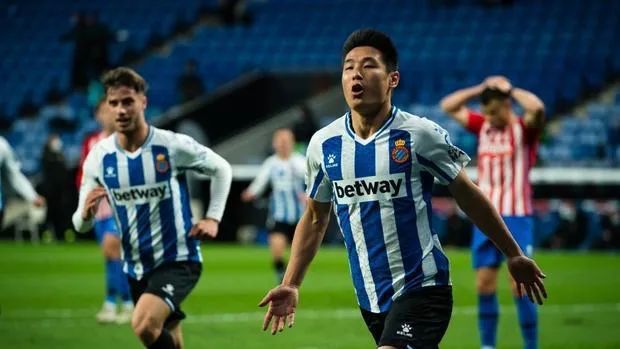  佛罗伦萨爆冷击败那不勒斯，意甲争冠格局再生变数